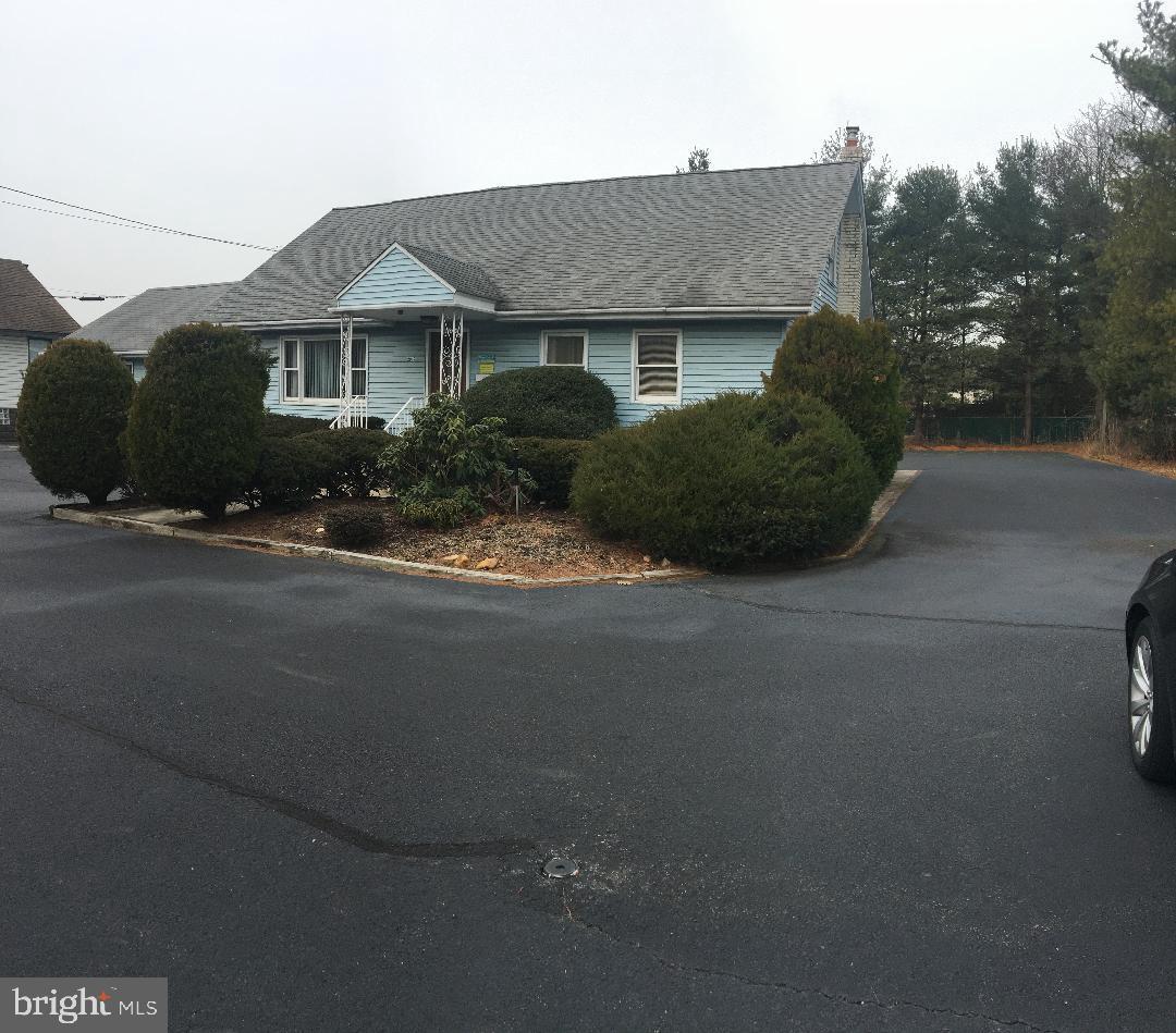 2917 Haddonfield - Photo 1