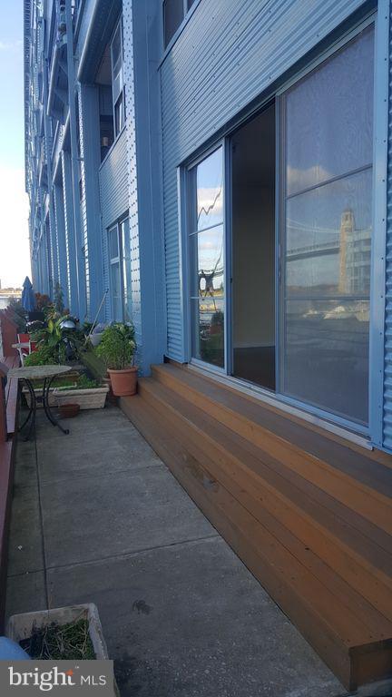 3 Columbus Boulevard - Photo 1