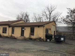 70 Tracey Road - Photo 1
