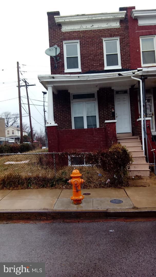 700 Bartlett Avenue - Photo 1