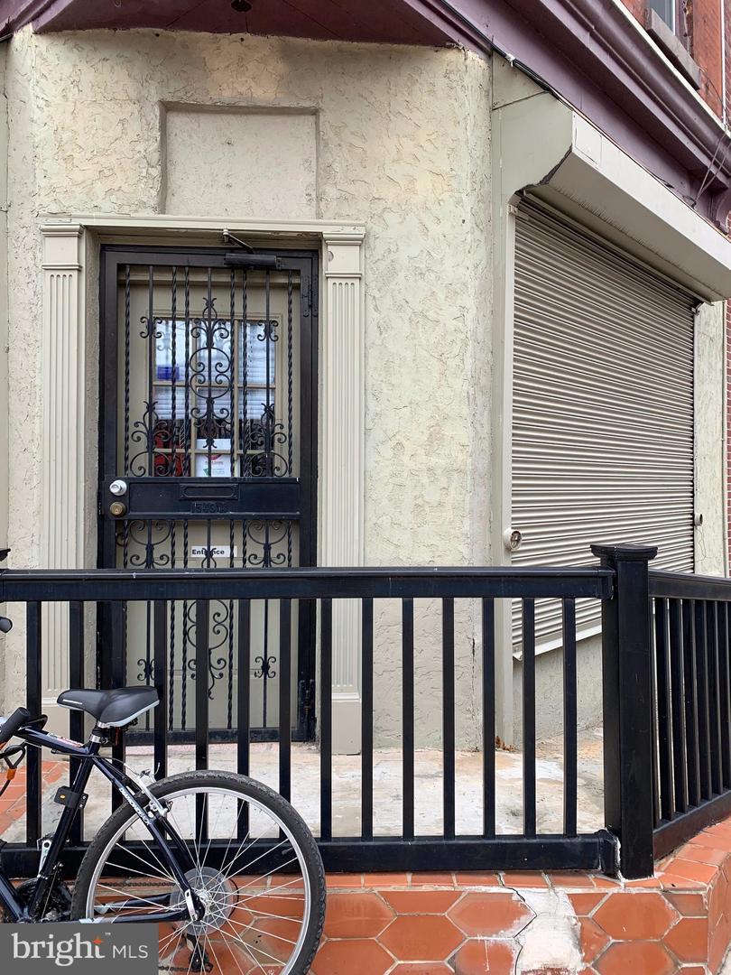 1543 Dickinson Street - Photo 1