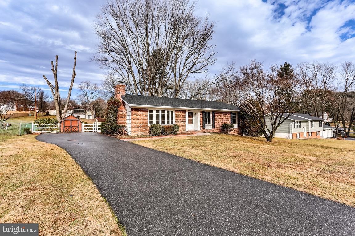 6833 Autumn View Drive - Photo 1