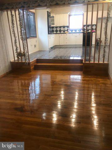 1847 Hamilton Avenue - Photo 1