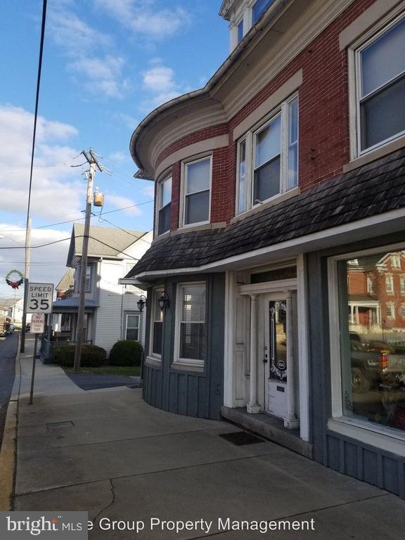 212-216 Main Street - Photo 1