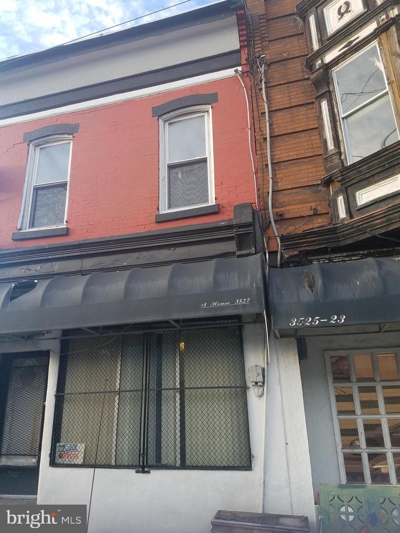 3527 Haverford Avenue - Photo 1