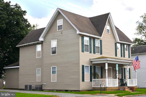 217 Walnut Street - Photo 1