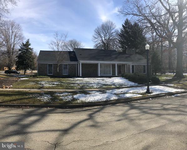 100 Dexter Road - Photo 1