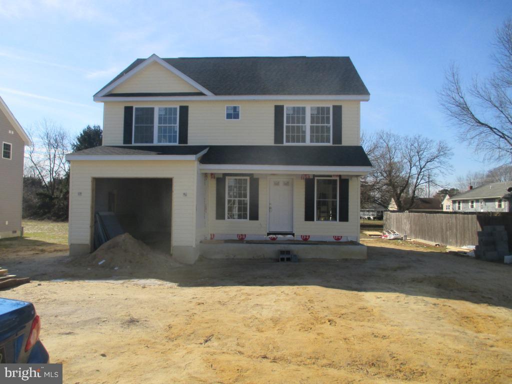 696 5TH Street - Photo 1