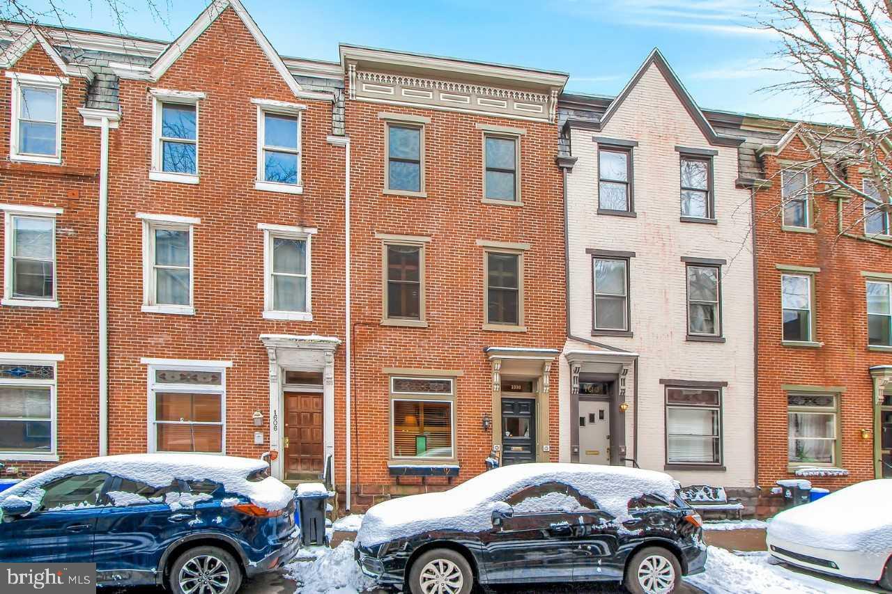1608 Penn Street - Photo 1