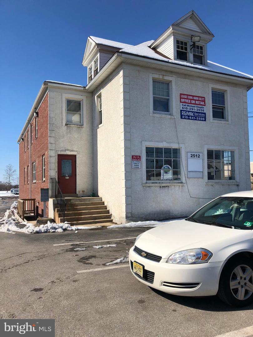 2512 Main Street - Photo 1