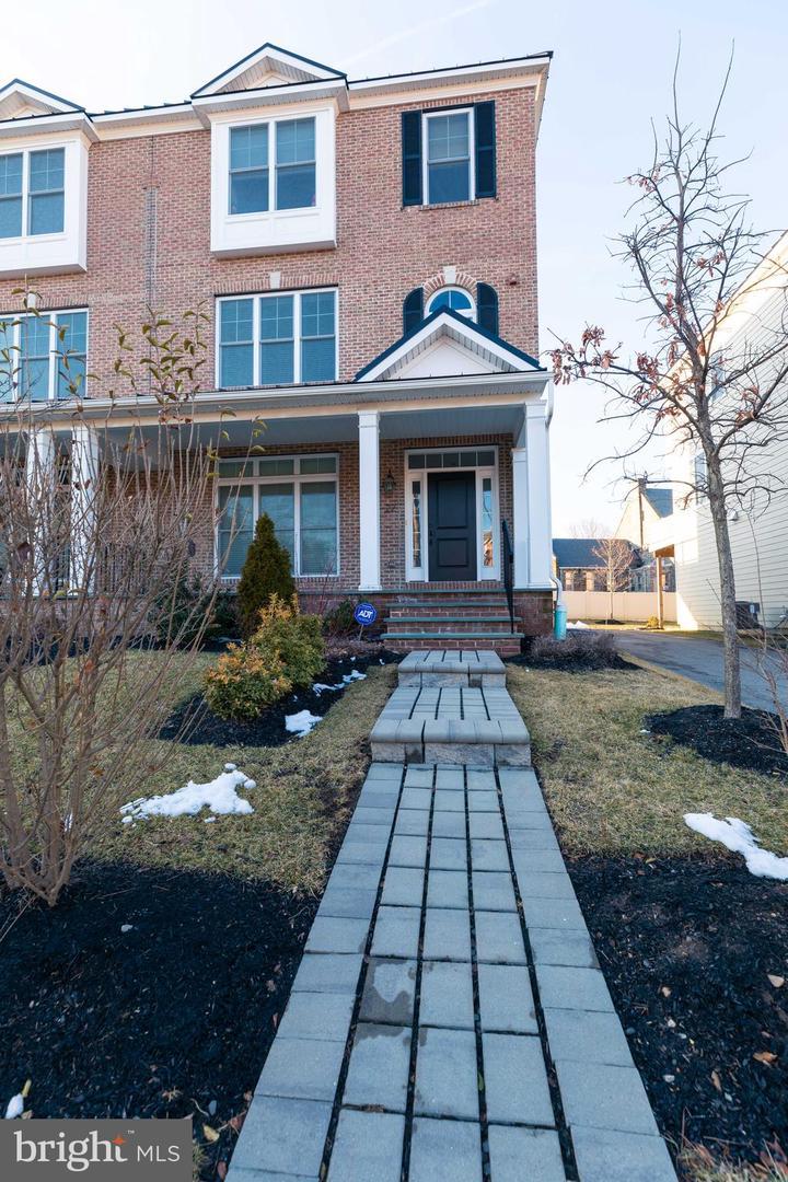 22 Roberts Road - Photo 1