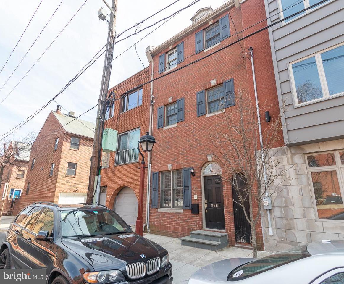 538 Lombard Street - Photo 1