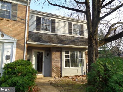 3201 Sapphire Court - Photo 1
