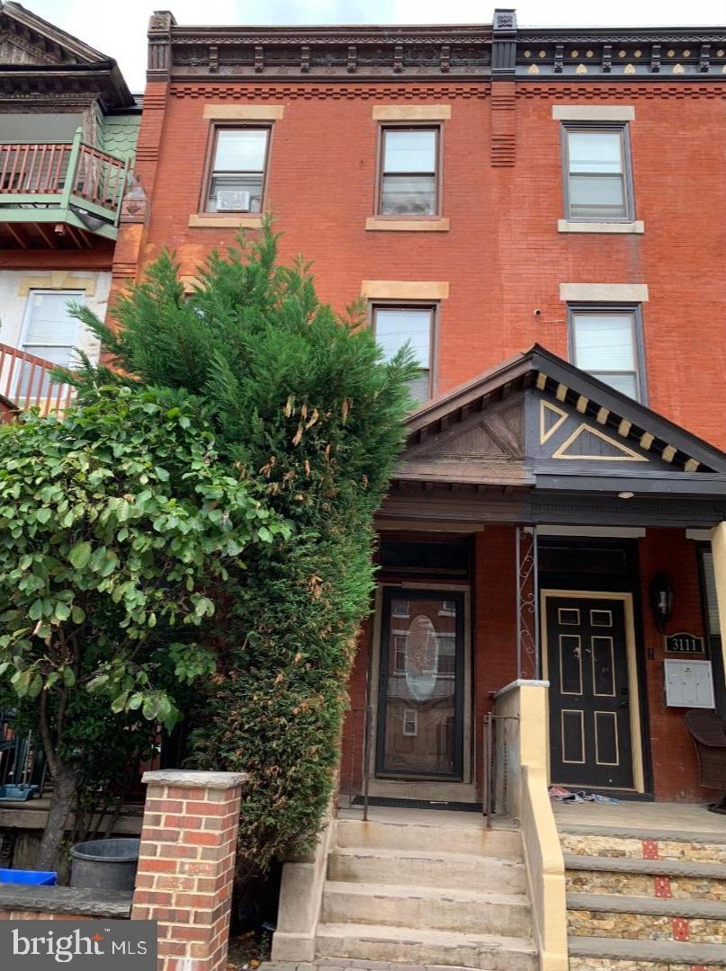 3113 Montgomery Avenue - Photo 1