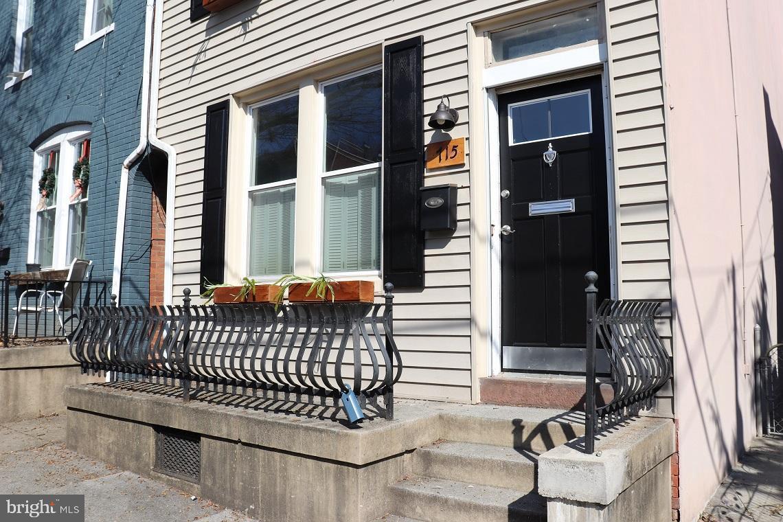715 1ST Street - Photo 1