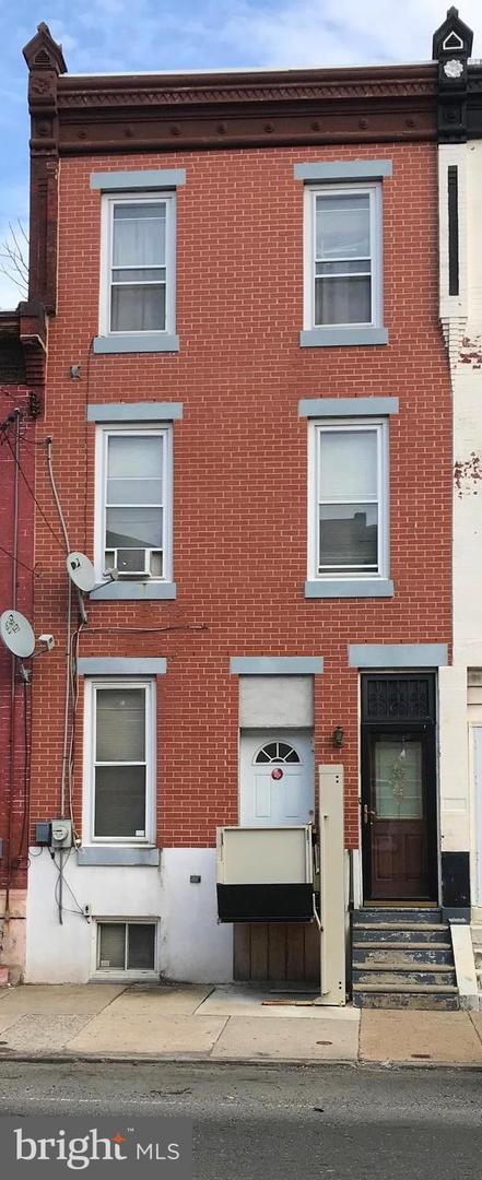 2419 5TH Street - Photo 1