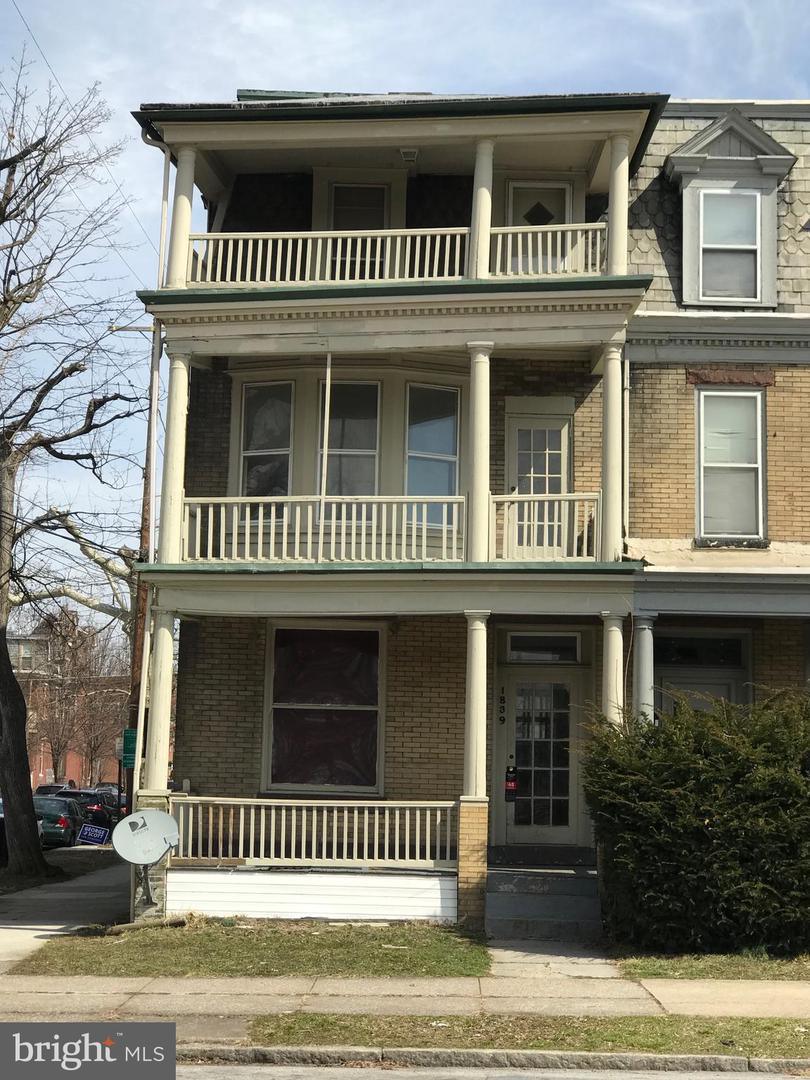 1839 2ND Street - Photo 1