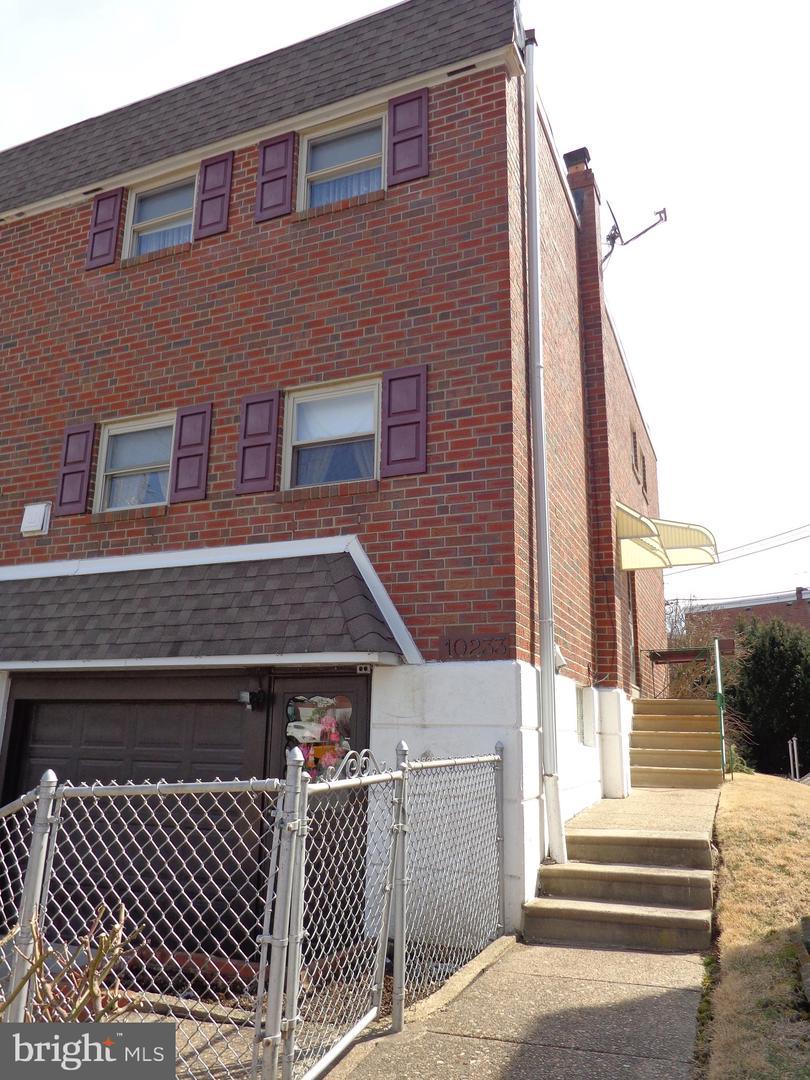 10233 Jeanes Street - Photo 1