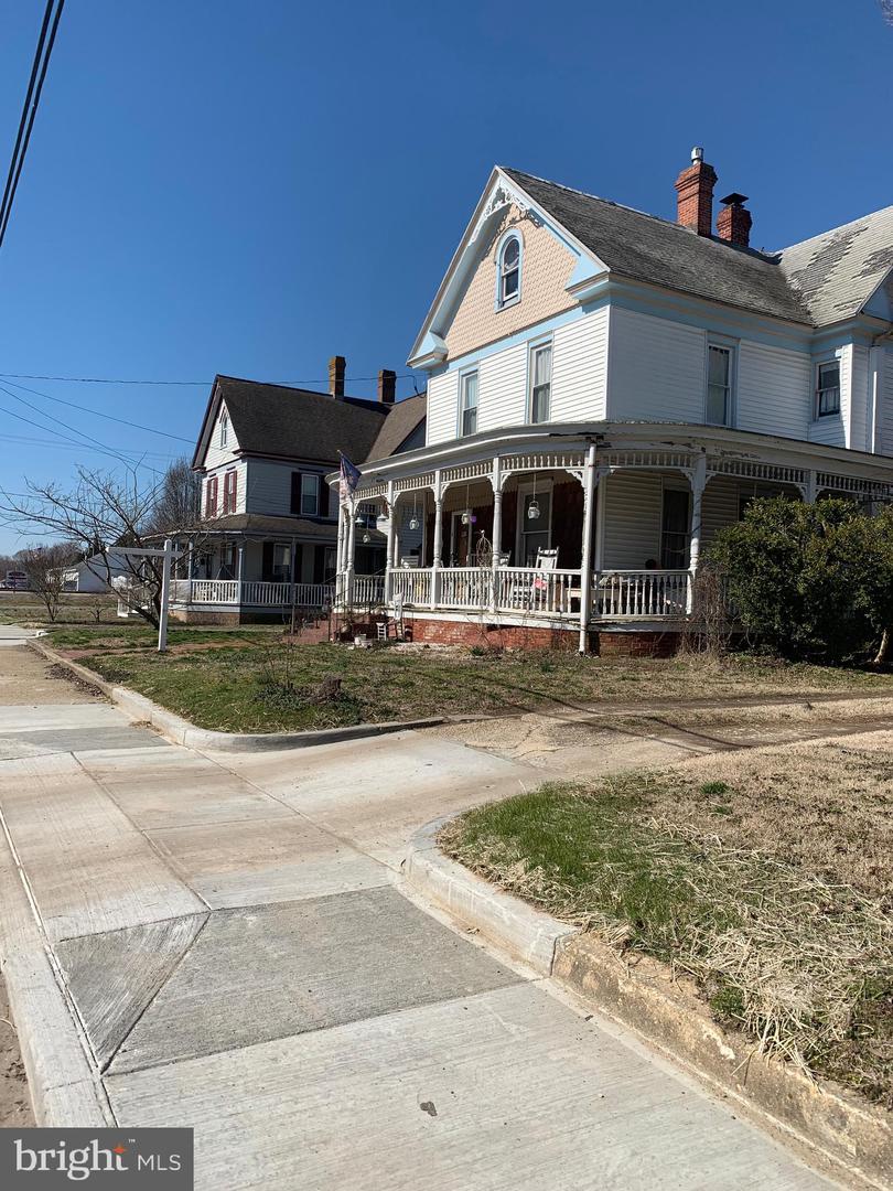 128 Maple Avenue - Photo 1