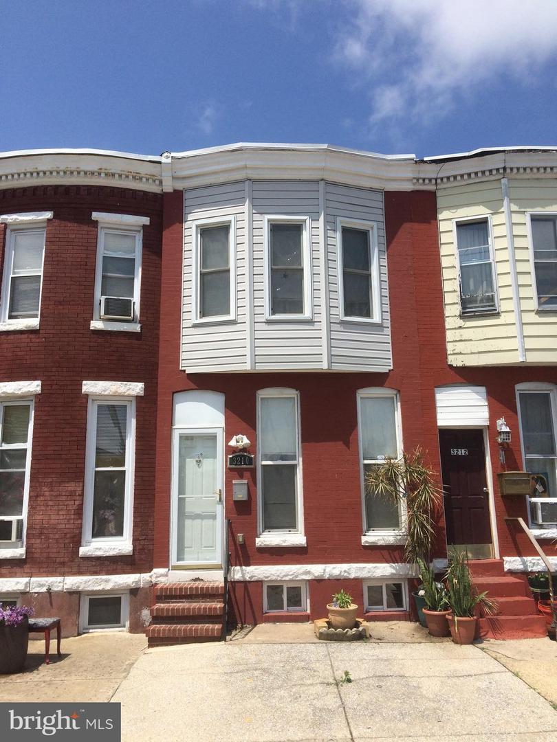 3210 Barclay Street - Photo 1