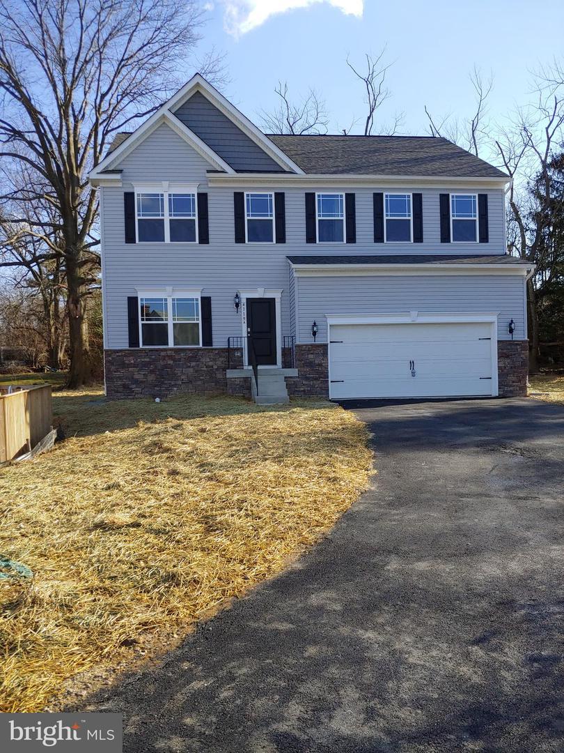 5129 King Avenue - Photo 1