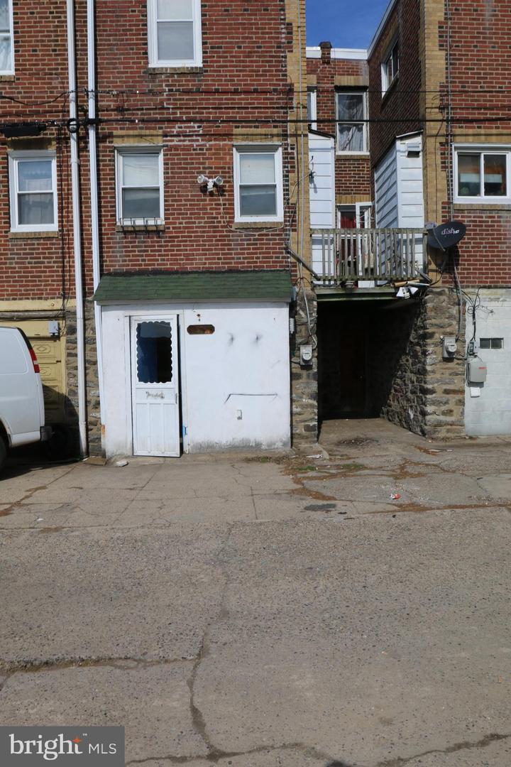 5329 Howland Street - Photo 1