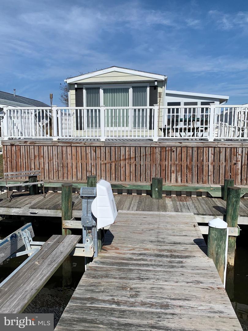 608 Oyster Lane - Photo 1