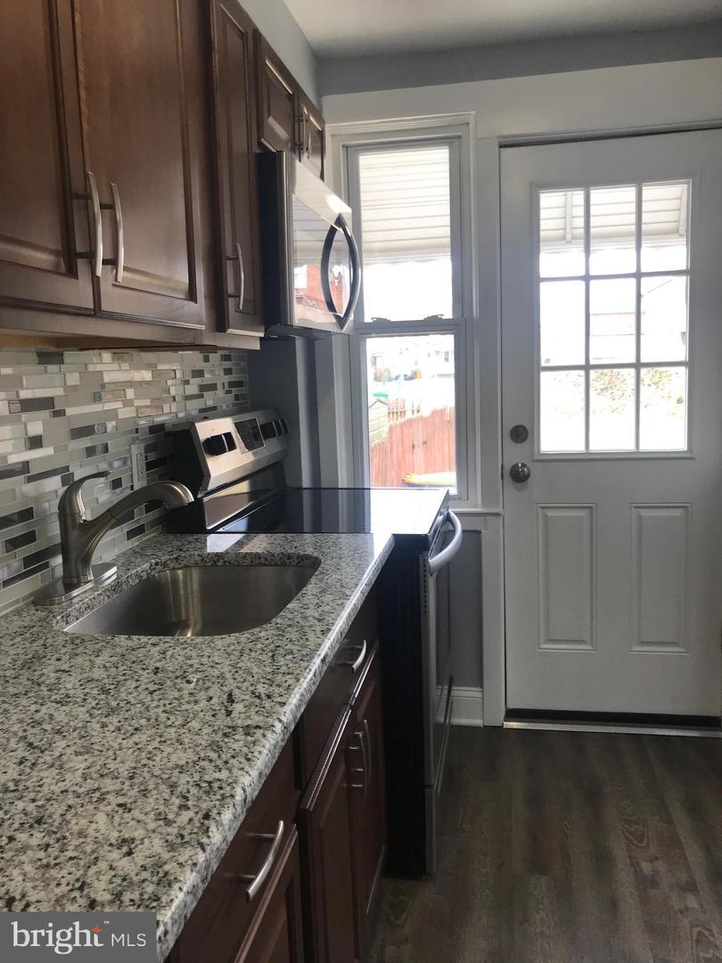 115 Birch Avenue - Photo 1