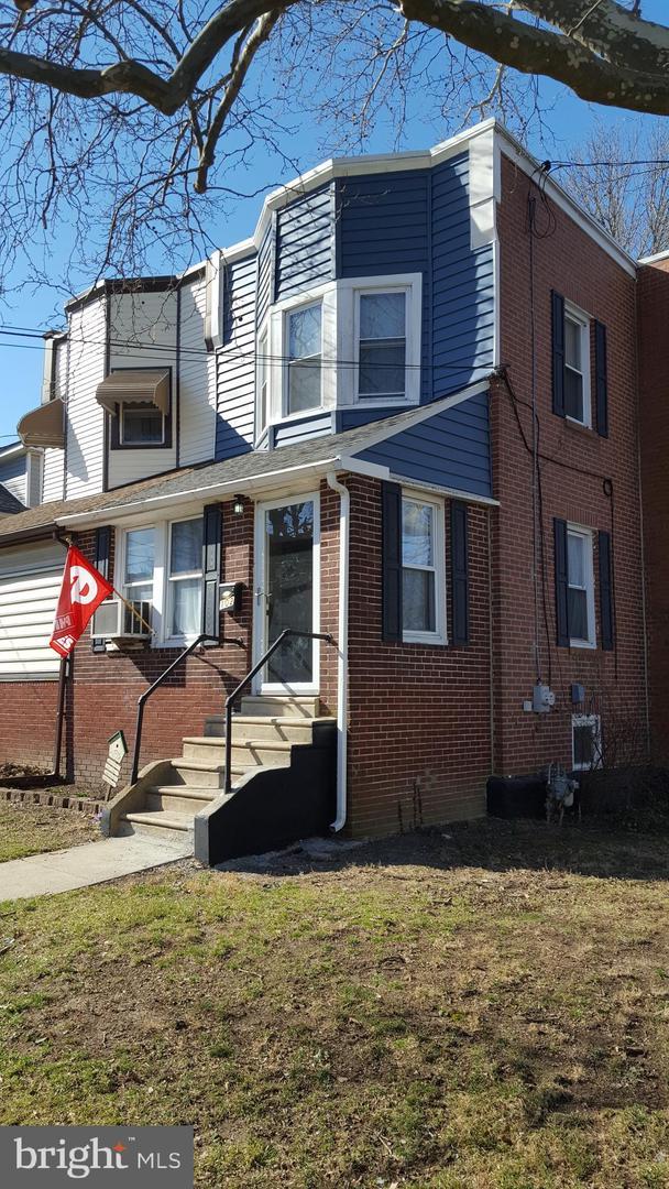 102 Cooke Avenue - Photo 1