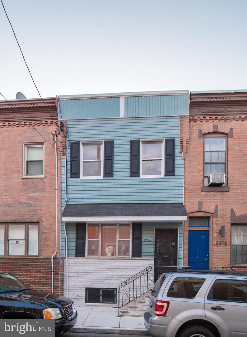 2218 Bancroft Street - Photo 1