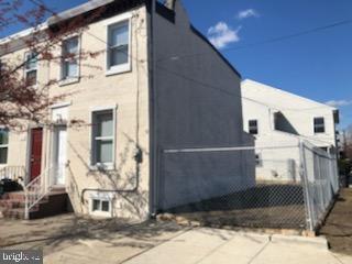 577 Royden Street - Photo 1