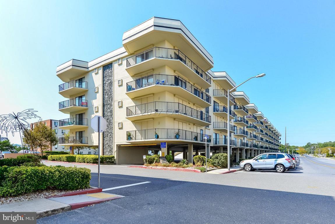 11 142ND Street - Photo 1