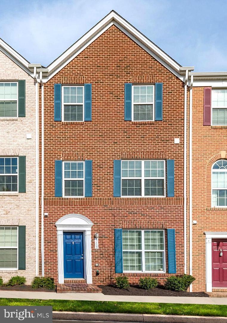 313 Parkin Street - Photo 1