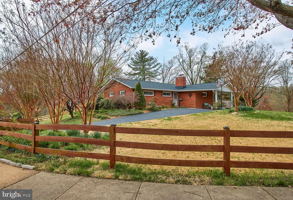 4100 Hatton Court - Photo 1