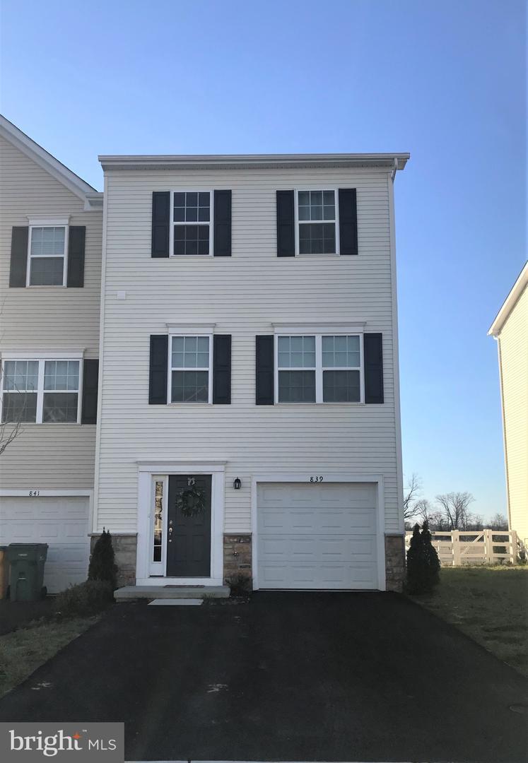 839 Lissicasey Loop - Photo 1