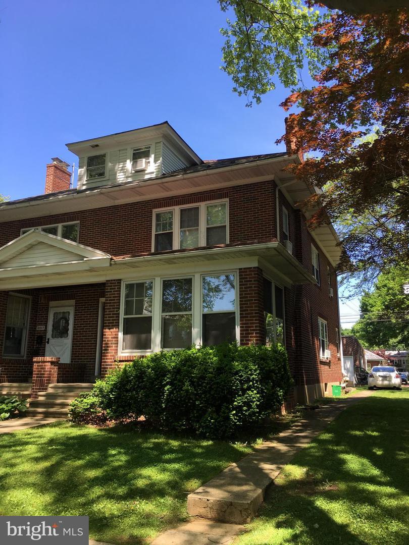 2415 Allen Street - Photo 1