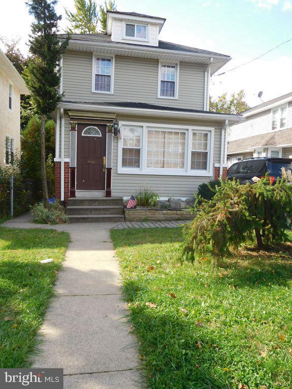 2038 Grant Avenue - Photo 1