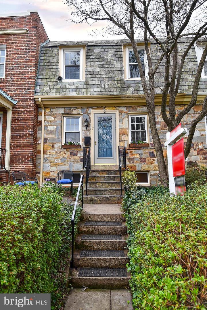 7 Maple Street - Photo 1