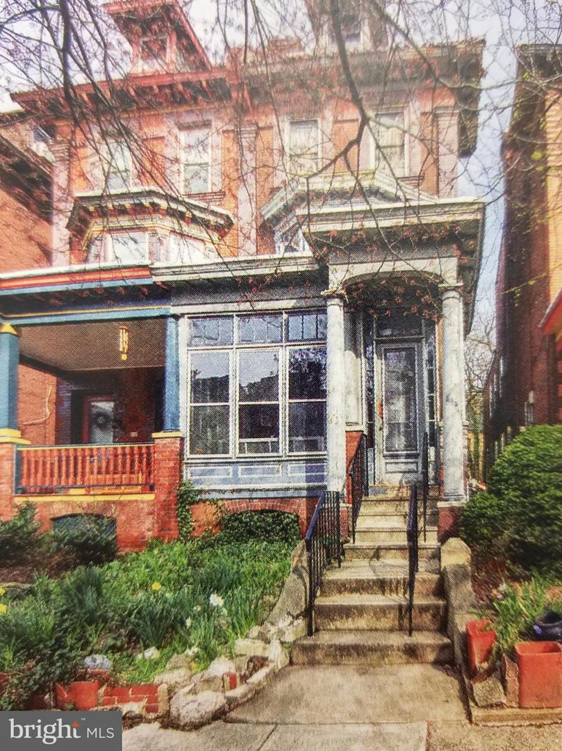 515 48TH Street - Photo 1