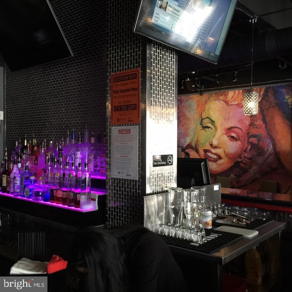 1100 Washington Ave - Photo 1