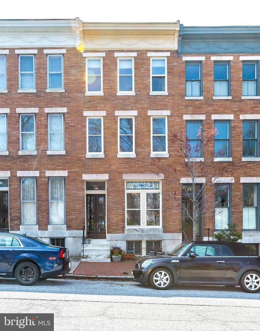 339 Warren Avenue - Photo 1