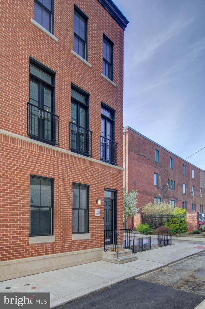 1722 Melon Street - Photo 1