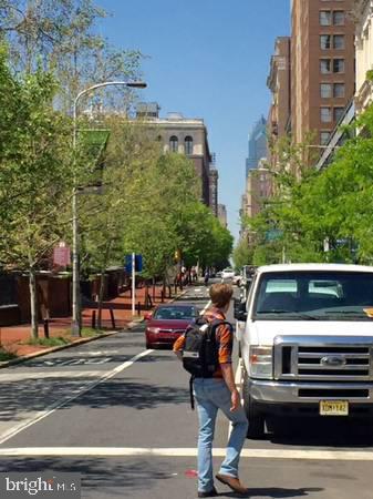 239 CHESTNUT Street - Photo 1