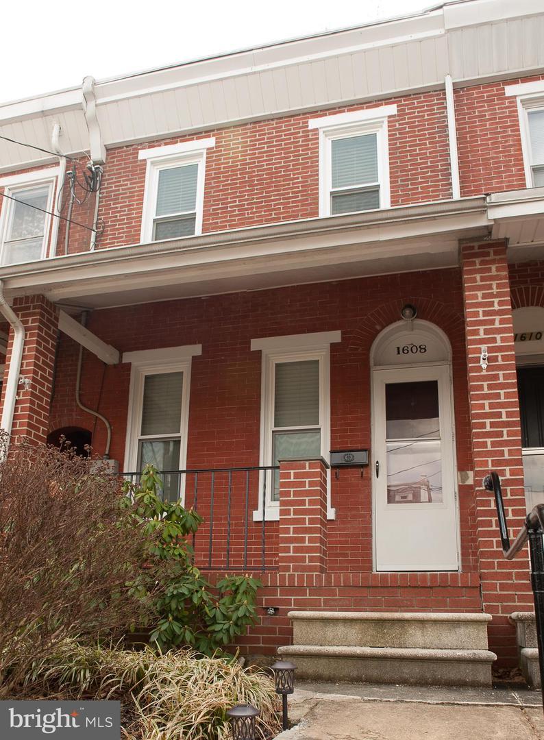 1608 10TH Street - Photo 1