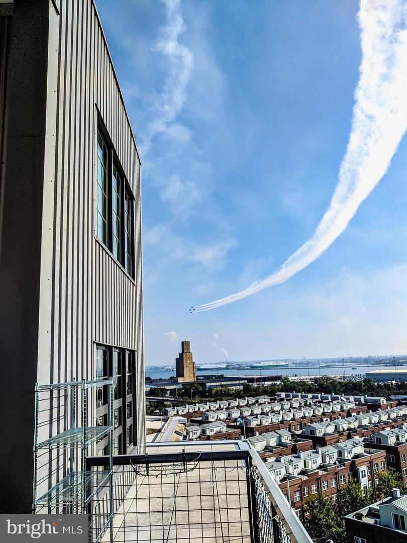 1200 Steuart Street - Photo 1