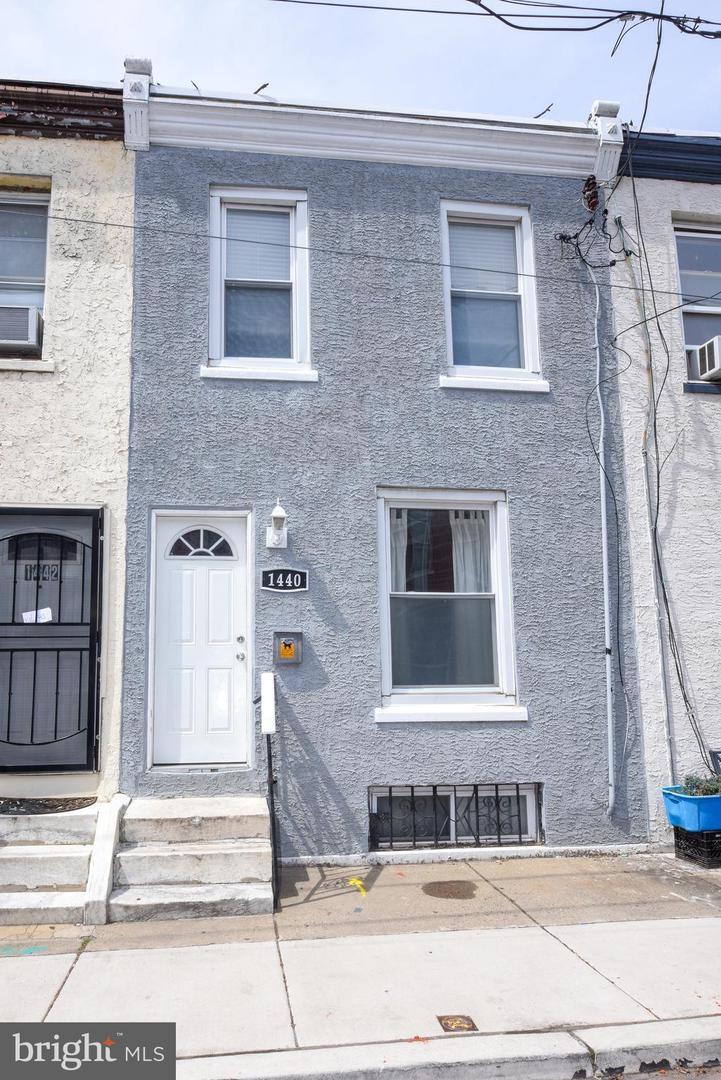 1440 Hicks Street - Photo 1
