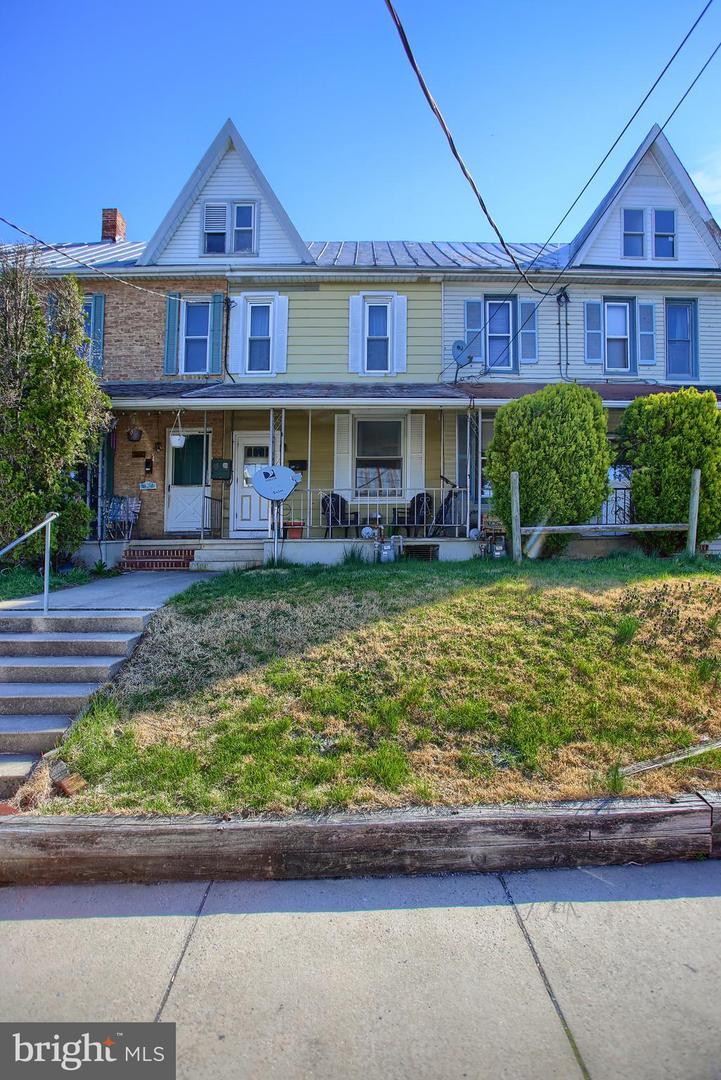 207 Penn Street - Photo 1