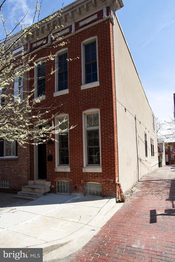 15 Patterson Park Avenue - Photo 1