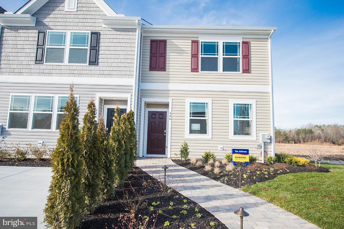 428 Creekbed Circle - Photo 1