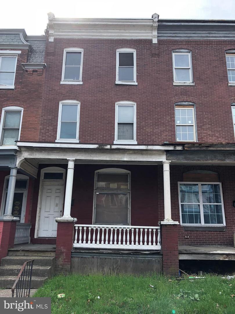 438 13TH Street - Photo 1